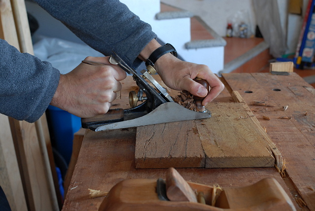 Thicknessing with the jack plane