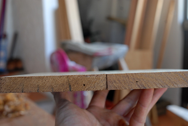 Flat and uniform board