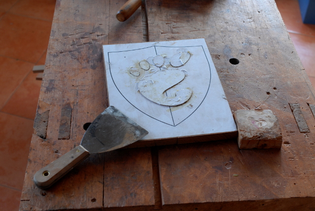 Unclamped shield