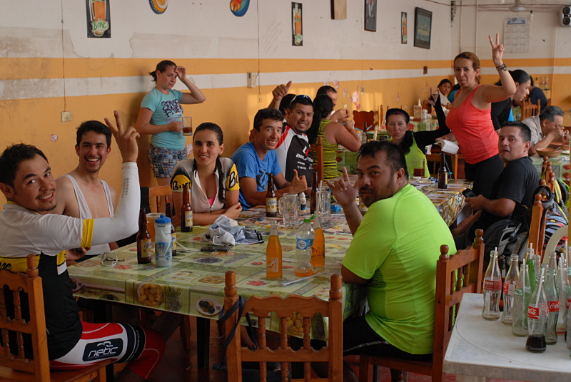 Comiendo
	      al final
